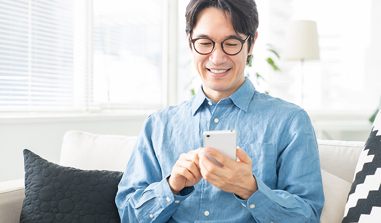 専属スタイリストがLINEやメールで返答